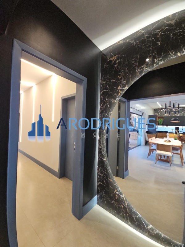 Casa, 3 quartos, 1052 m² - Foto 1