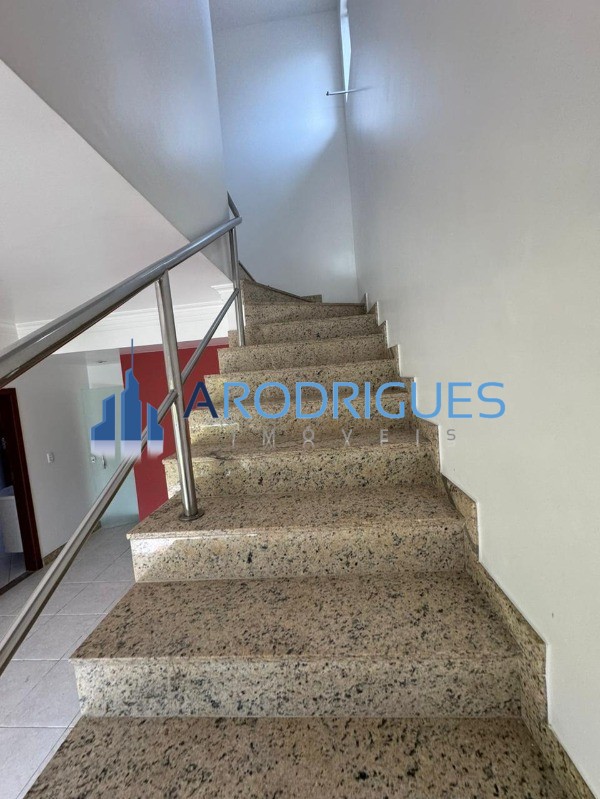 Casa, 4 quartos, 230 m² - Foto 13