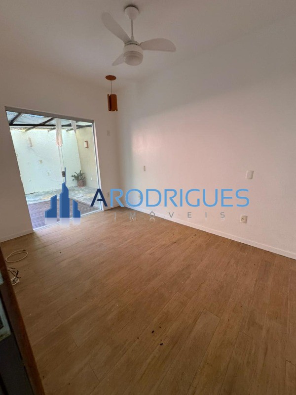 Casa, 4 quartos, 230 m² - Foto 9