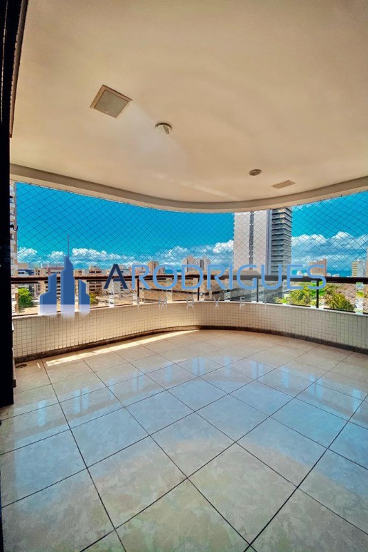 Apartamento, 3 quartos, 188 m² - Foto 2