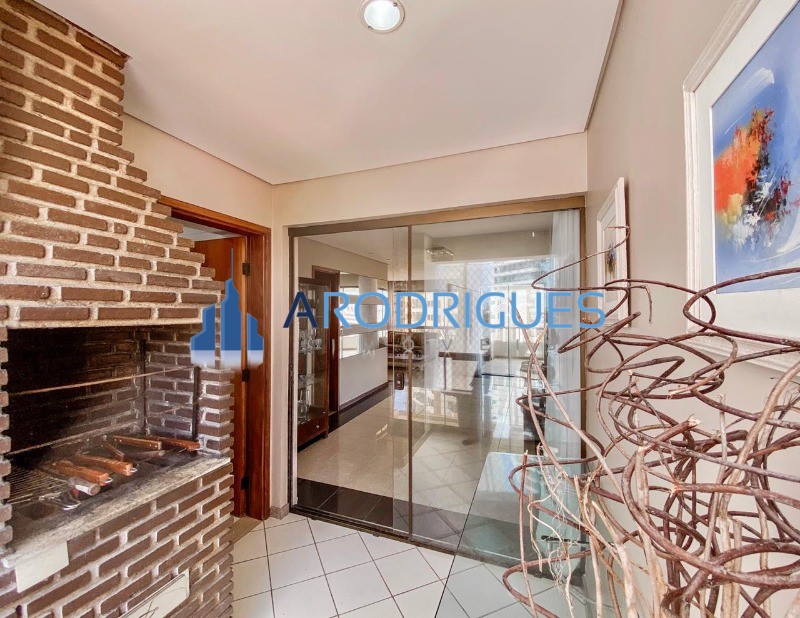 Apartamento, 3 quartos, 188 m² - Foto 1