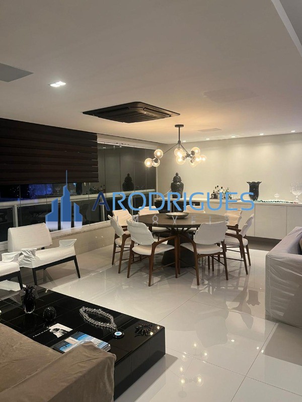 Apartamento, 3 quartos, 204 m² - Foto 1