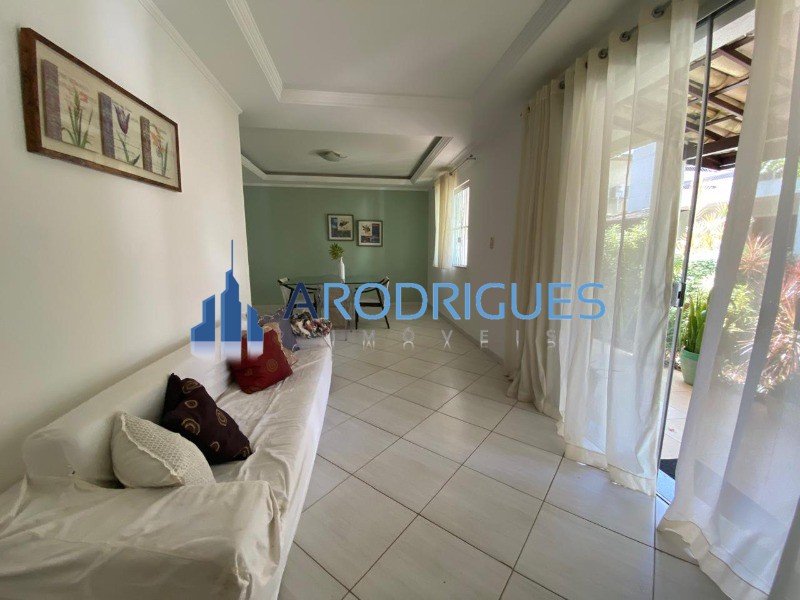 Casa, 3 quartos, 1305 m² - Foto 1