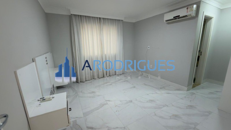 Casa, 4 quartos, 300 m² - Foto 14