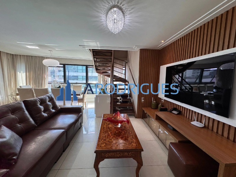 Apartamento, 3 quartos, 226 m² - Foto 1