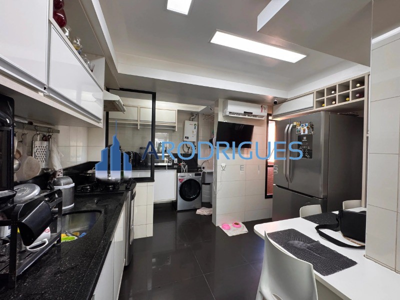 Apartamento, 3 quartos, 226 m² - Foto 11
