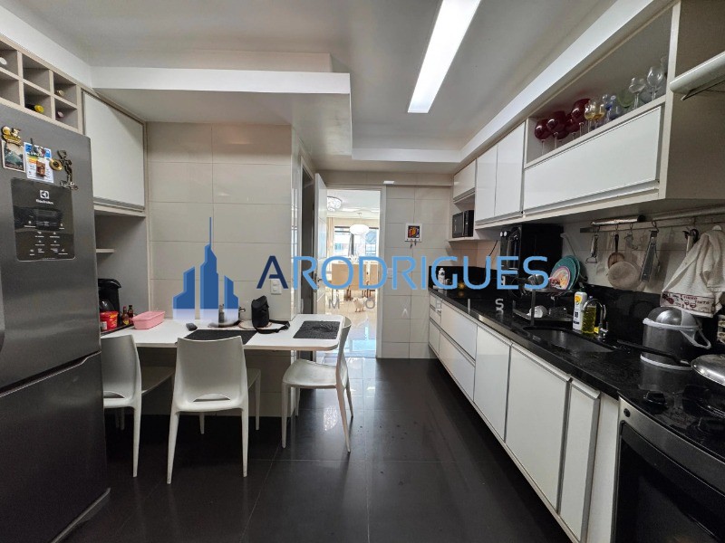 Apartamento, 3 quartos, 226 m² - Foto 9