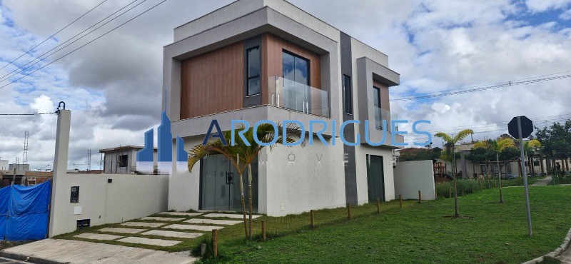 Casa, 4 quartos, 140 m² - Foto 1