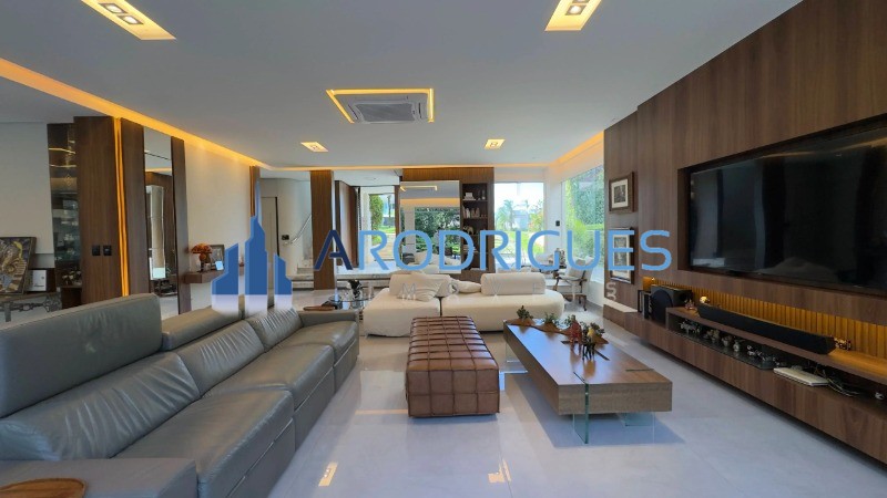 Casa, 4 quartos, 920 m² - Foto 1