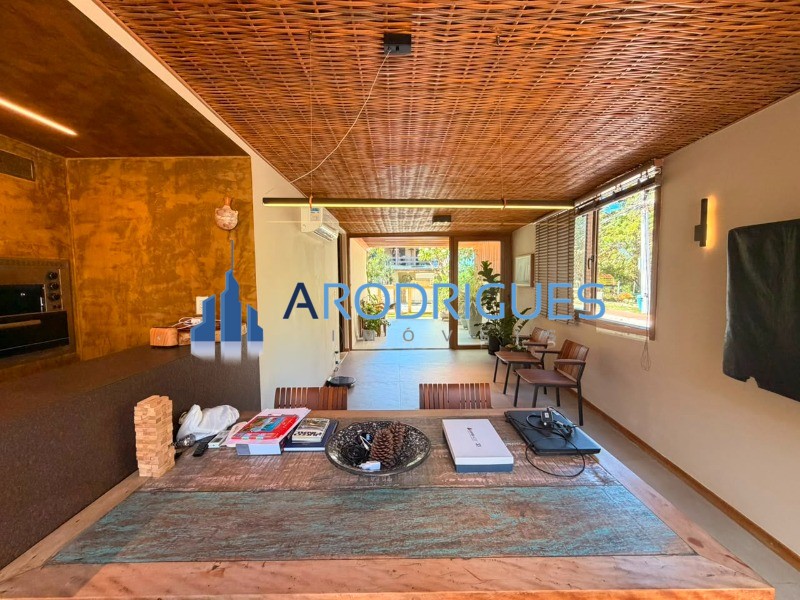 Casa, 4 quartos, 330 m² - Foto 10