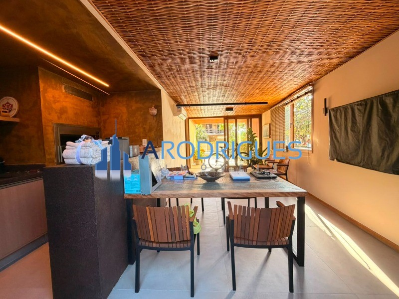 Casa, 4 quartos, 330 m² - Foto 9