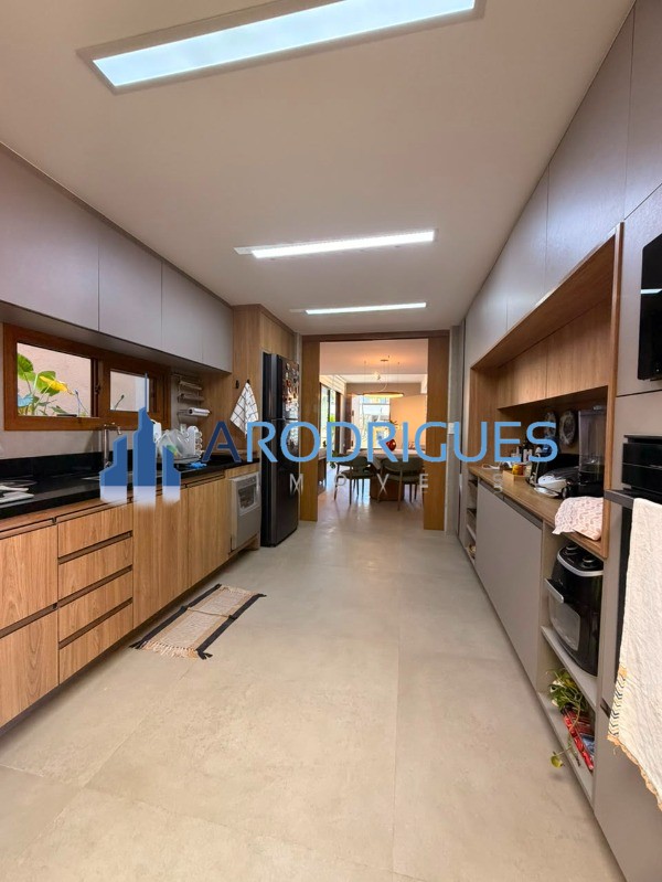 Casa, 4 quartos, 330 m² - Foto 33