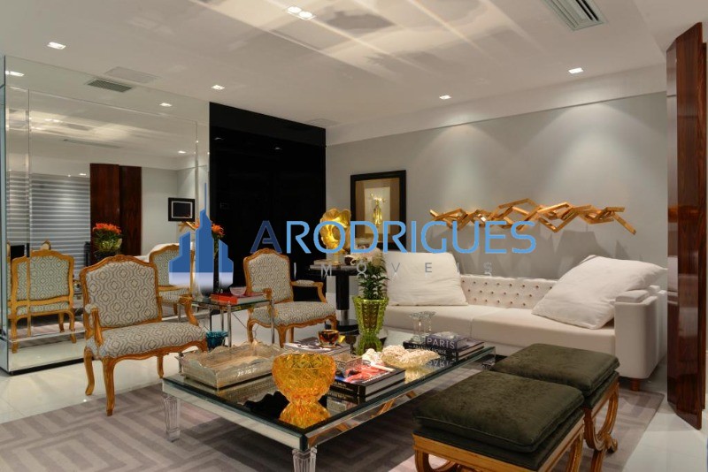 Apartamento, 3 quartos, 185 m² - Foto 1