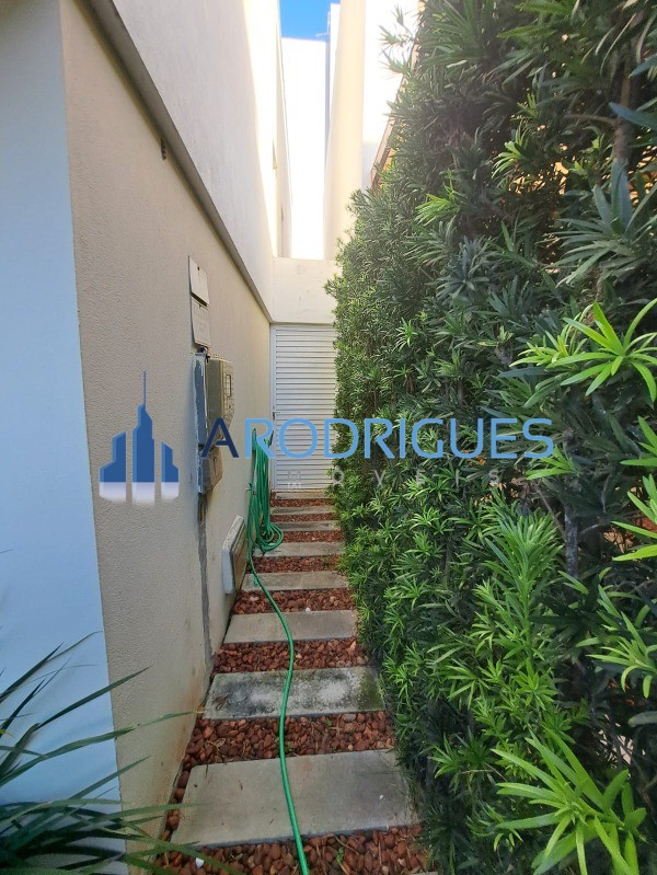 Casa, 3 quartos, 261 m² - Foto 9