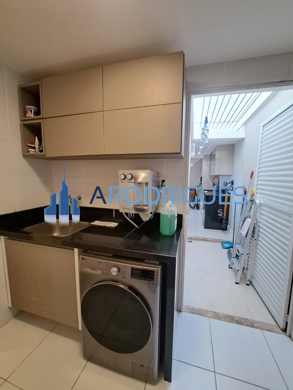 Casa, 3 quartos, 261 m² - Foto 31