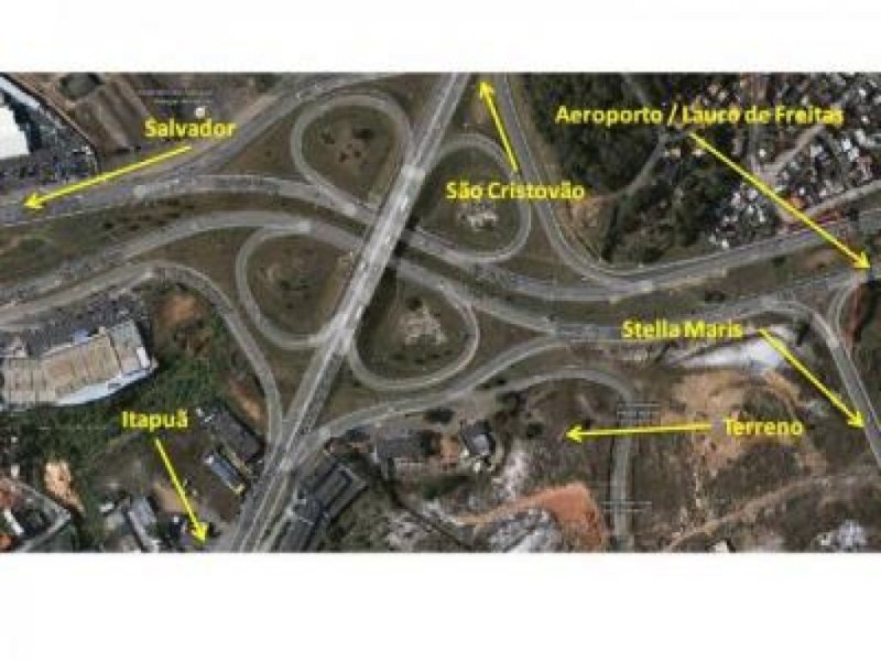 Terreno à Venda Comercial e Residencial na v. Paralela (Av. Luis Viana Filho) com 34.712,35 metros.