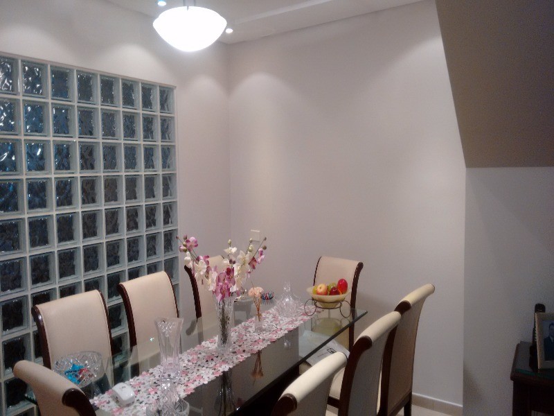Sobrado à venda com 3 quartos, 250m² - Foto 2
