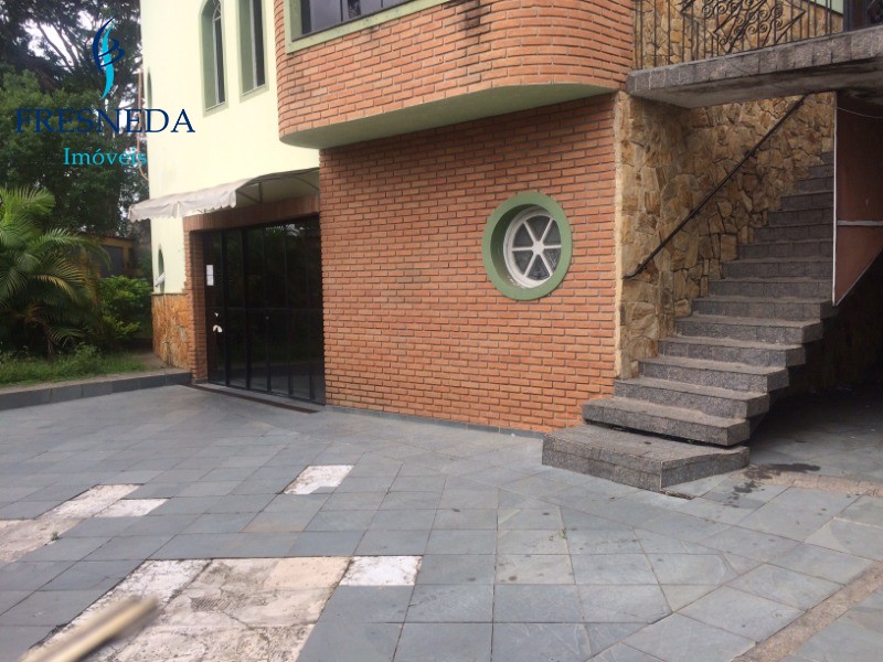 Sobrado à venda com 4 quartos, 480m² - Foto 1