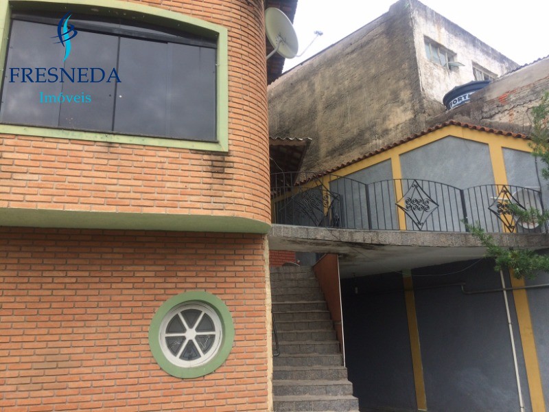 Sobrado à venda com 4 quartos, 480m² - Foto 2