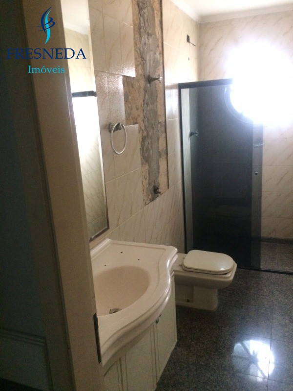 Sobrado à venda com 4 quartos, 480m² - Foto 16