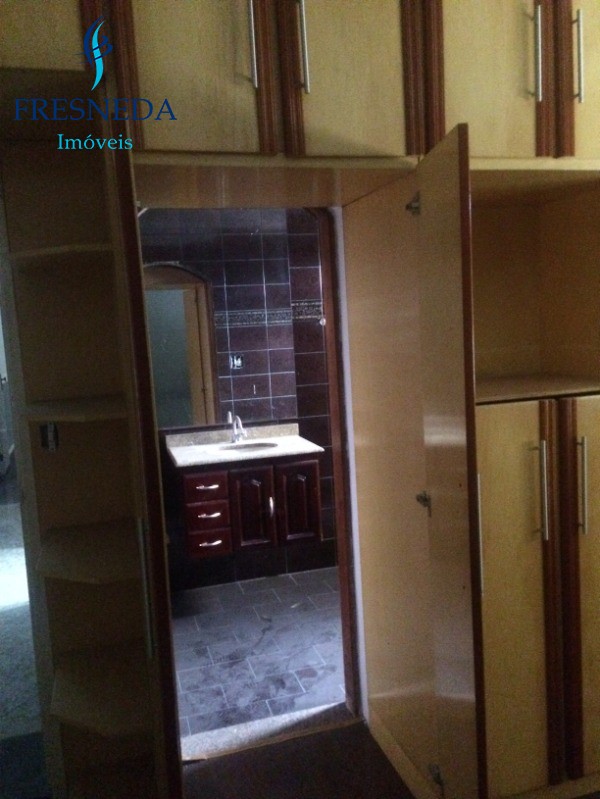 Sobrado à venda com 4 quartos, 480m² - Foto 17