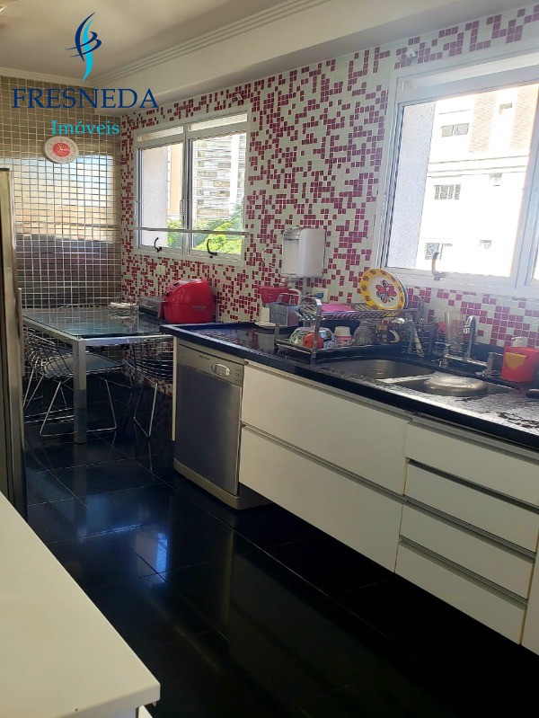 Apartamento, 3 quartos, 192 m² - Foto 11