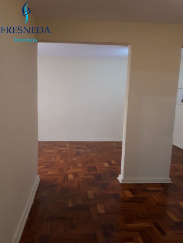 Apartamento à venda com 3 quartos, 77m² - Foto 3