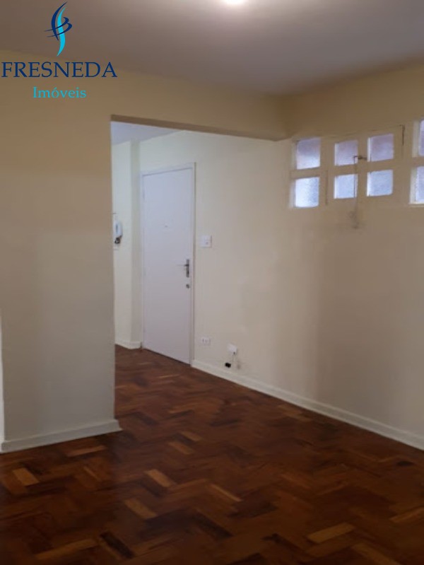 Apartamento à venda com 3 quartos, 77m² - Foto 4