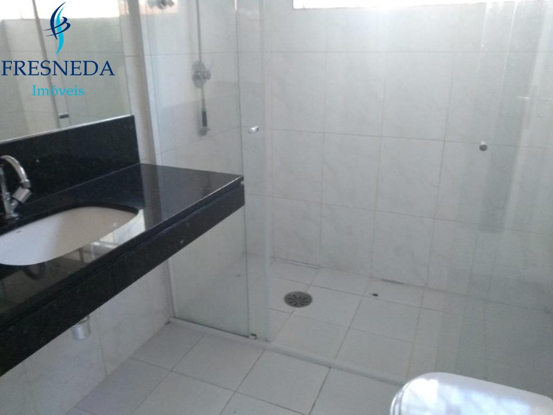 Casa à venda e aluguel com 1 quarto, 141m² - Foto 2