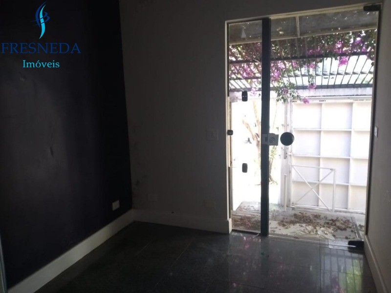 Casa à venda e aluguel com 1 quarto, 141m² - Foto 8