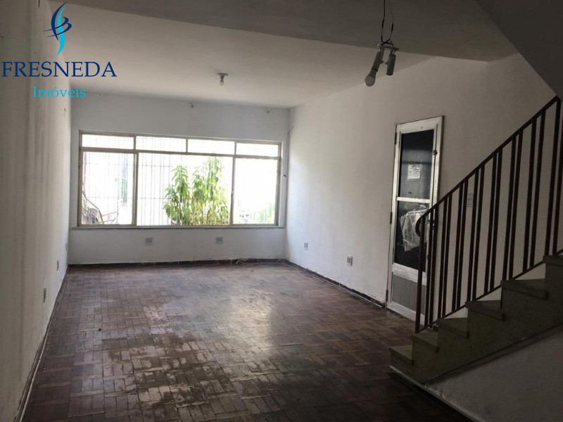 Casa, 3 quartos, 209 m² - Foto 1