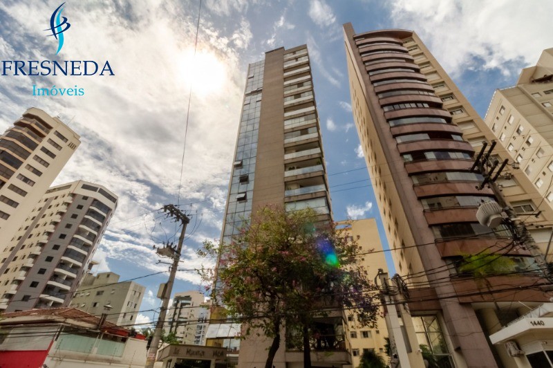 Apartamento, 4 quartos, 194 m² - Foto 2