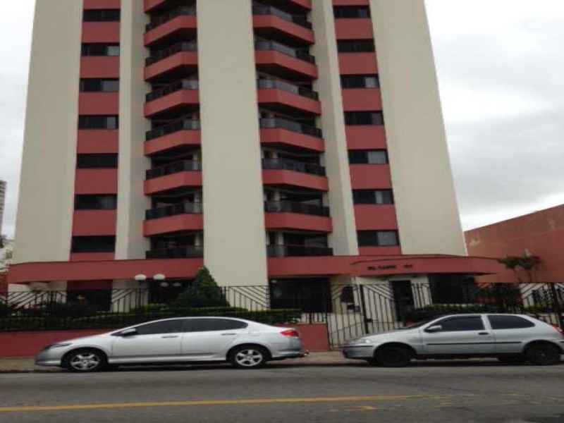 Cobertura, 3 quartos, 223 m² - Foto 2