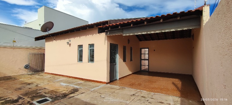 Casa, 5 quartos, 177 m² - Foto 2