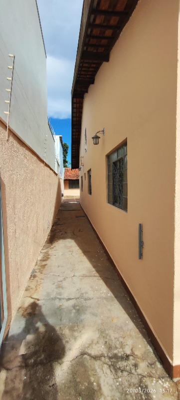 Casa, 5 quartos, 177 m² - Foto 4
