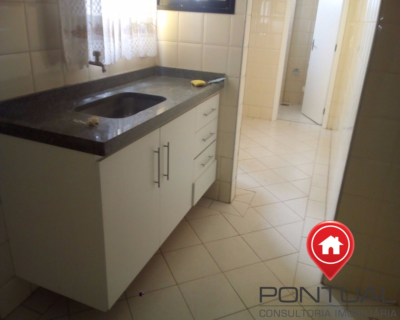 Apartamento à venda Tivoli Plaza, 1 dormitório no Centro. Estuda proposta! Pontual Imóveis sua imobiliária em Marília.
