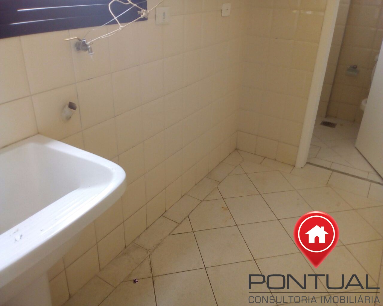 Apartamento à venda Tivoli Plaza, 1 dormitório no Centro. Estuda proposta! Pontual Imóveis sua imobiliária em Marília.