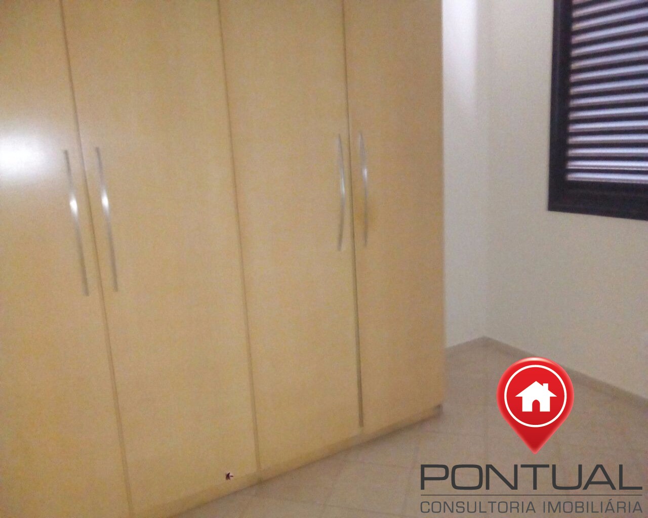 Apartamento à venda Tivoli Plaza, 1 dormitório no Centro. Estuda proposta! Pontual Imóveis sua imobiliária em Marília.
