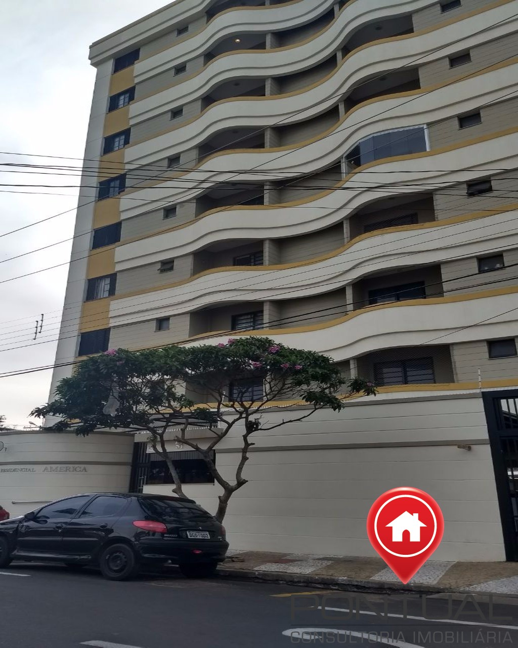 Apartamento à venda Edifício América, 2 dorms na Rua Sorocaba. Faça sua proposta! Pontual Imóveis sua imobiliária em Marília.
