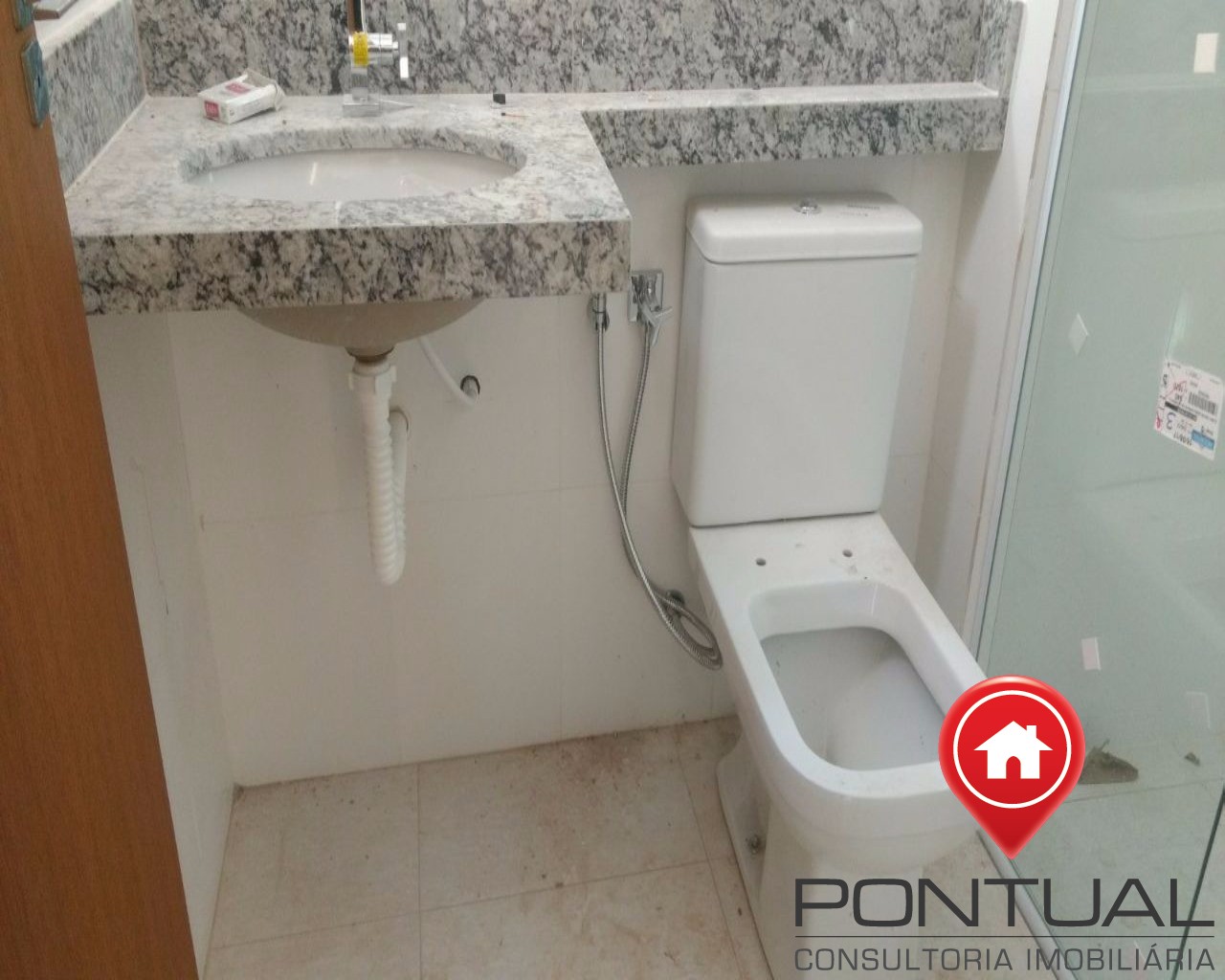 Apartamento novo à venda edifício estoril, 2 dorms no centro