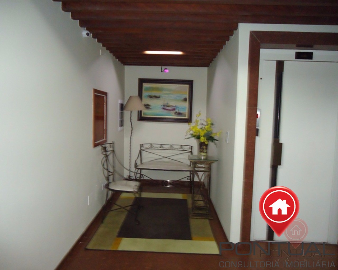 Apartamento à Venda no Centro de Marília SP, Ed. João Borgueti, 2 dorms, 127m². Aceita permuta! Fale já. Pontual Imóveis sua imobiliária em Marília.