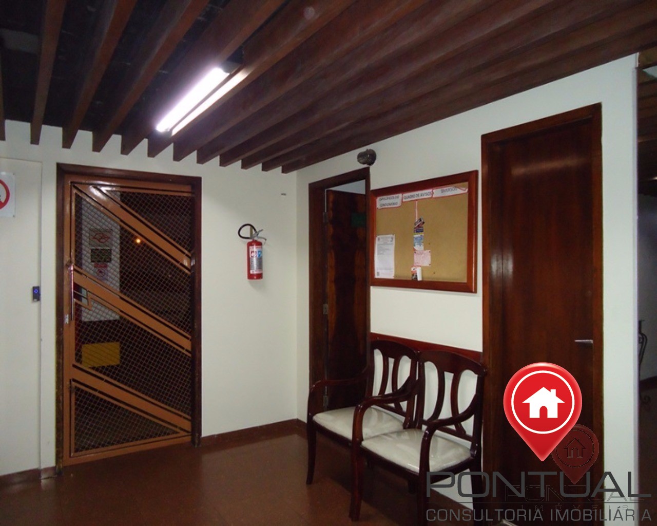 Apartamento à Venda no Centro de Marília SP, Ed. João Borgueti, 2 dorms, 127m². Aceita permuta! Fale já. Pontual Imóveis sua imobiliária em Marília.