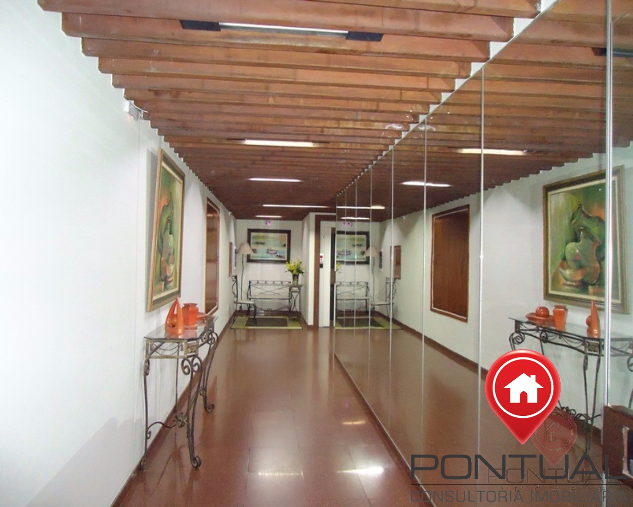 Apartamento à Venda no Centro de Marília SP, Ed. João Borgueti, 2 dorms, 127m². Aceita permuta! Fale já. Pontual Imóveis sua imobiliária em Marília.