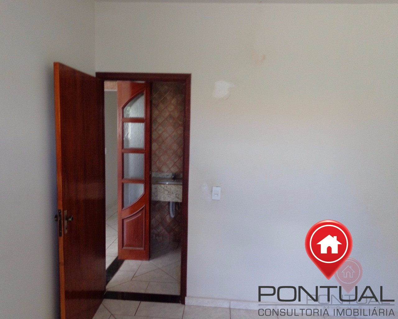 Imóvel à venda em lins-sp: casa com 2 quartos, 1 sala, 1 ban