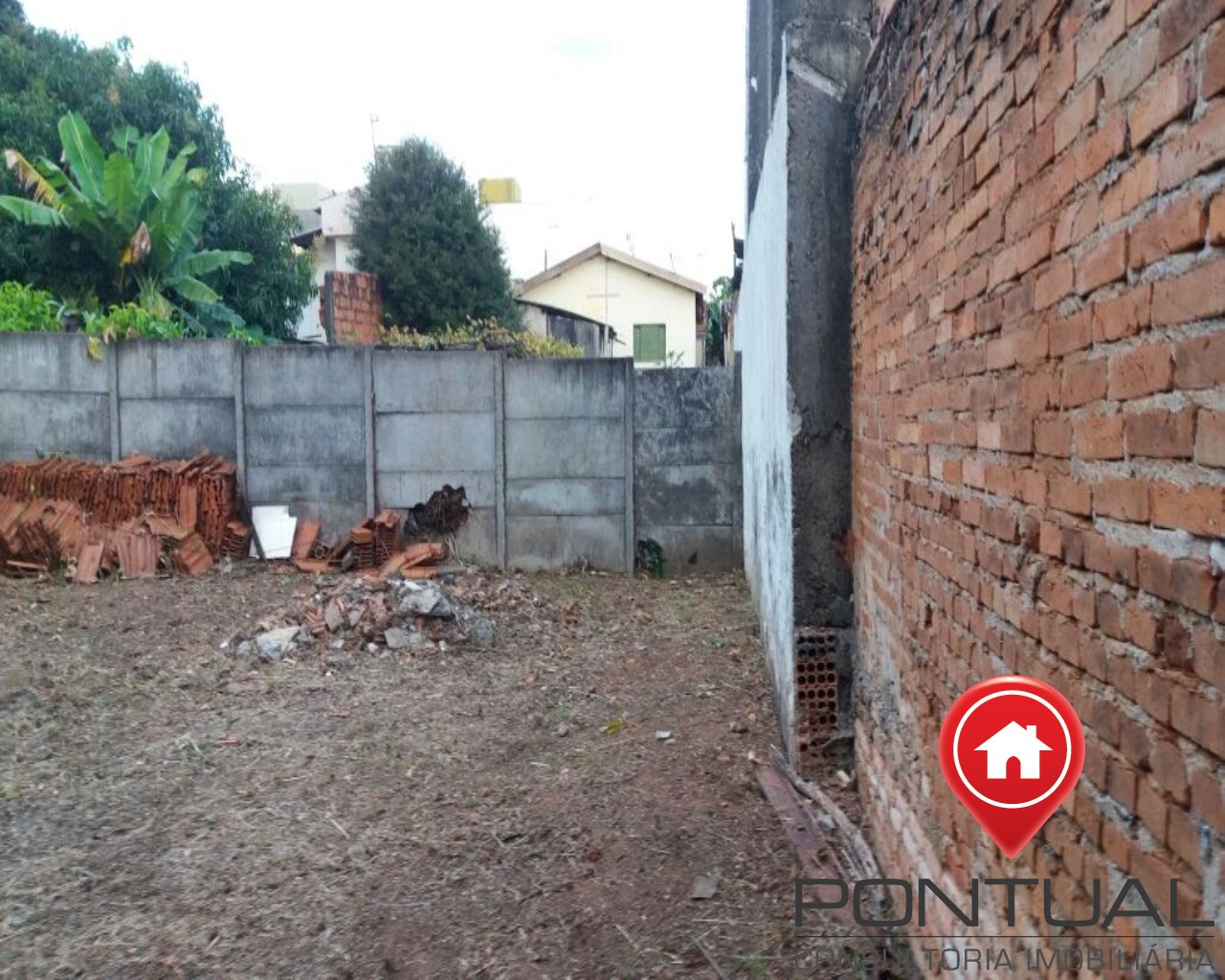 Casa a venda em Marilia de 3 Quartos Bairro Banzato - Terreno 490m²! Pontual Imóveis sua imobiliária em Marília de confiança!