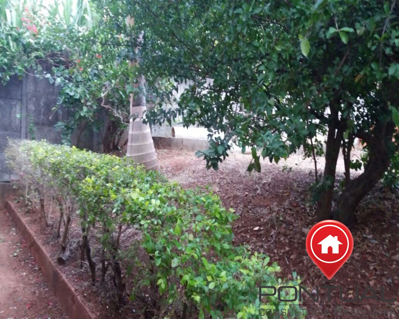 Casa a venda em Marilia de 3 Quartos Bairro Banzato - Terreno 490m²! Pontual Imóveis sua imobiliária em Marília de confiança!