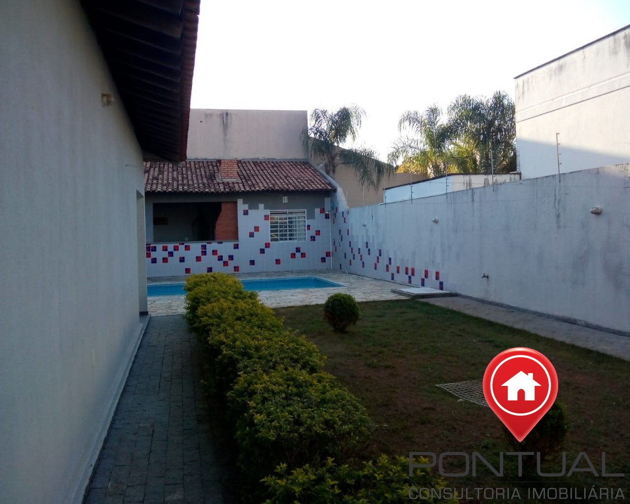 Casa à venda jardim são domingos marília 3 suítes piscina - 