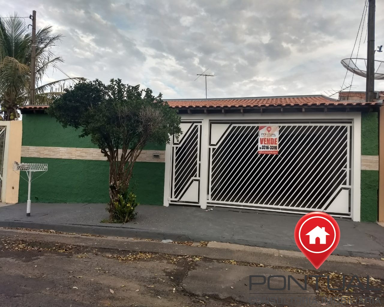 Casa à venda em marília no bairro palmital. Agende uma visit
