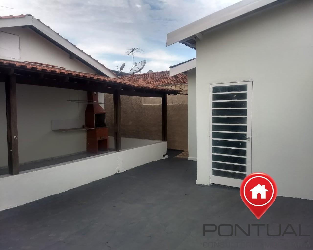 Casa à venda em marília no bairro palmital. Agende uma visit