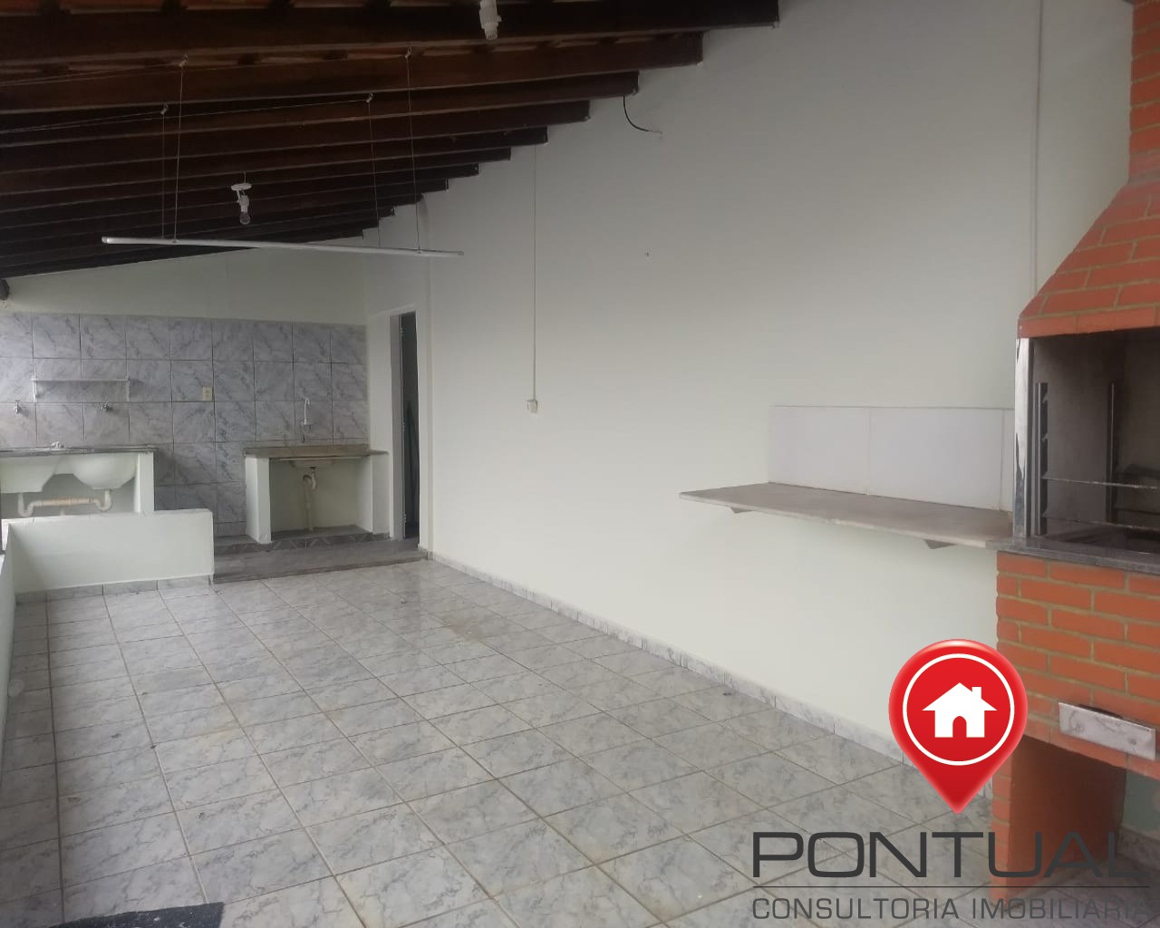 Casa à venda em Marília no Bairro Palmital. Agende uma visita!